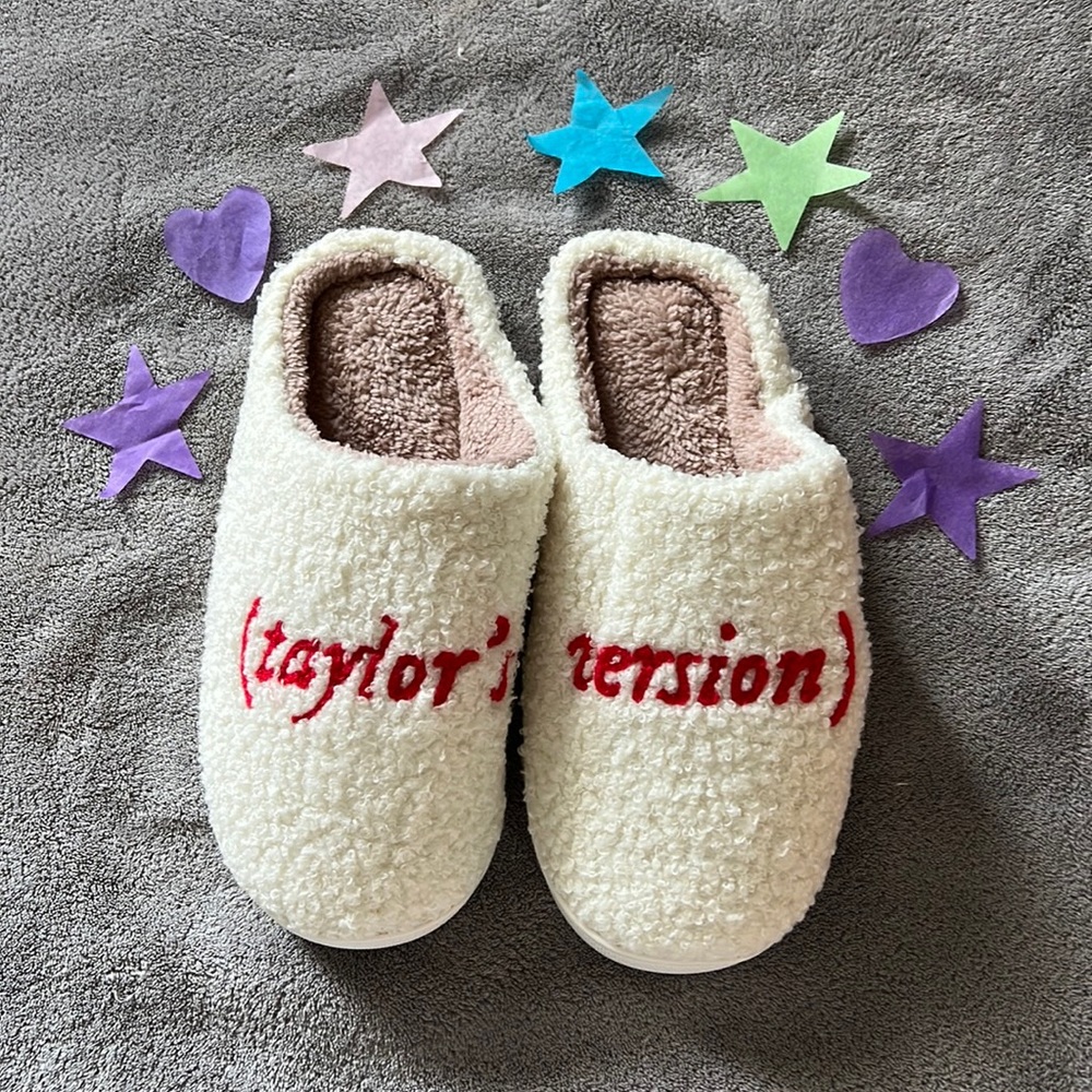 Taylor’s Version Slippers White Swiftie Taylor Swift Gift PJs